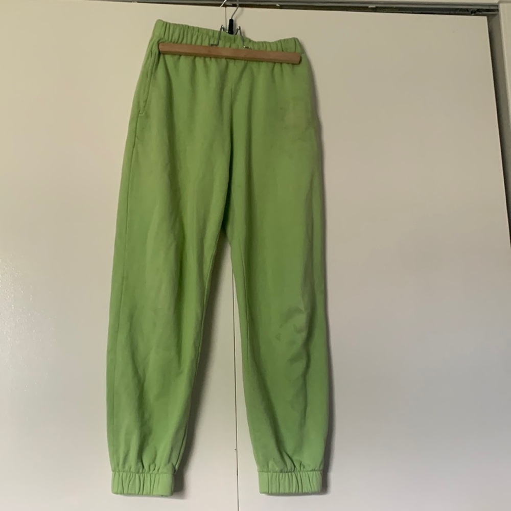Green Brandy Melville Rosa sweats